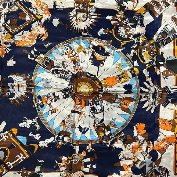 2150- Southwestern Tribal Print Women’s Scarf 100% Polyester NWT - Picture 3 of 8